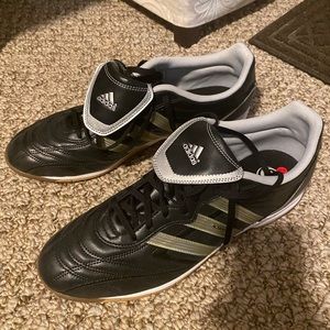 Adidas Acuna IN soccer indoor